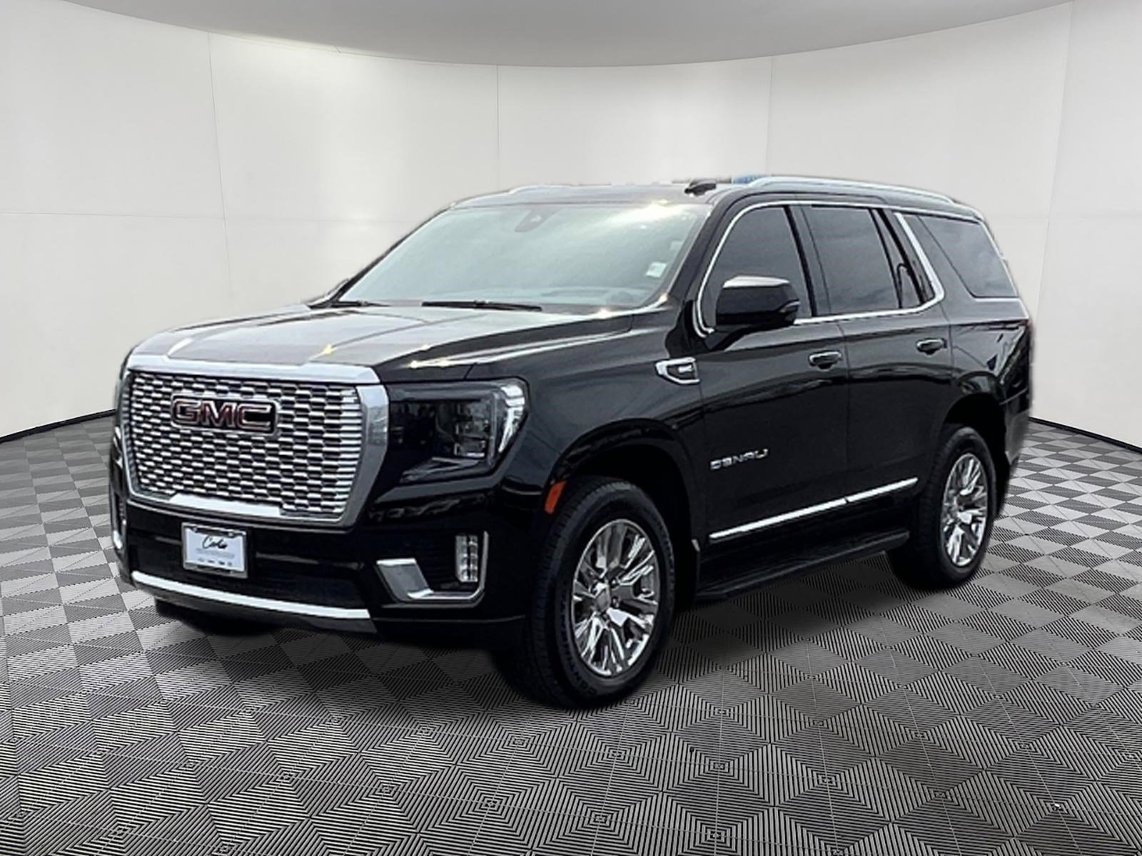Used 2021 GMC Yukon Denali AWD/4WD image 3