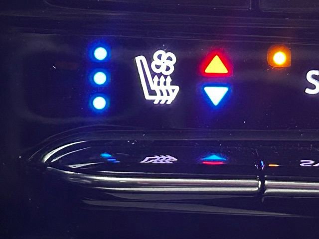 Used 2022 Buick Envision Avenir w/ Technology Package II image 8