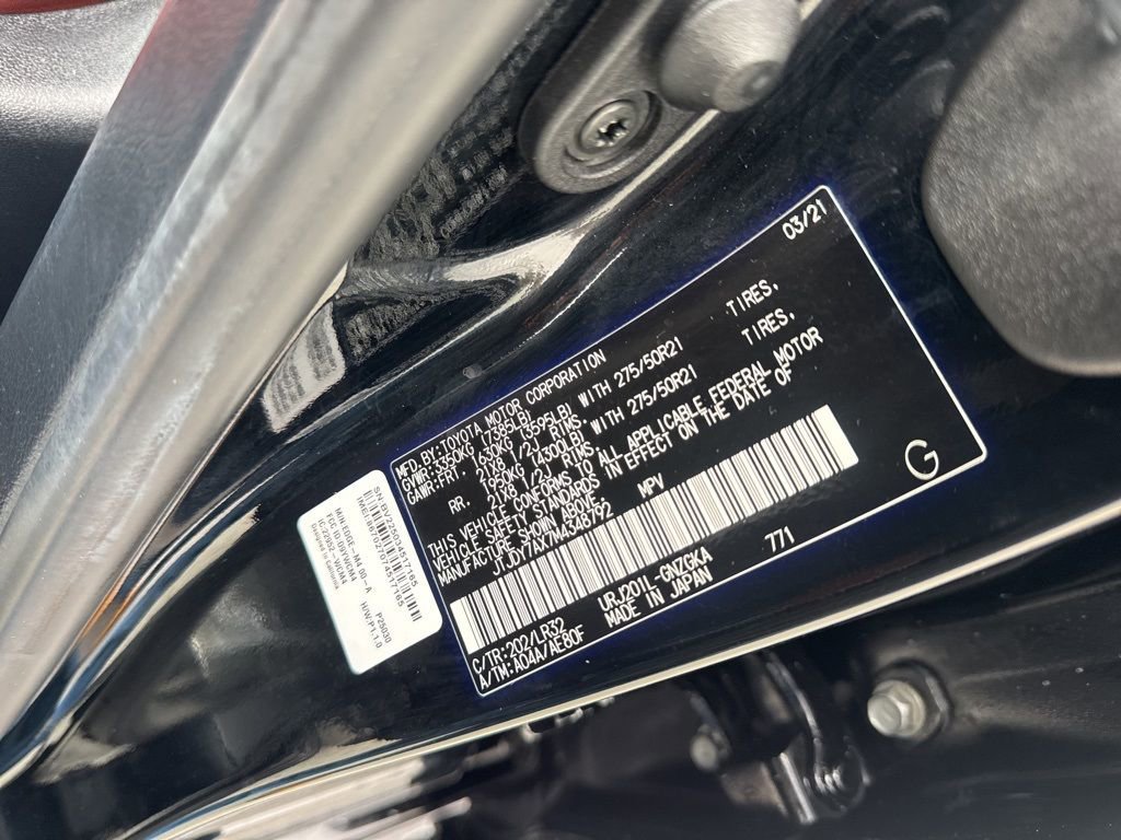 Used 2021 Lexus LX 570 4WD w/ Luxury Package image 39