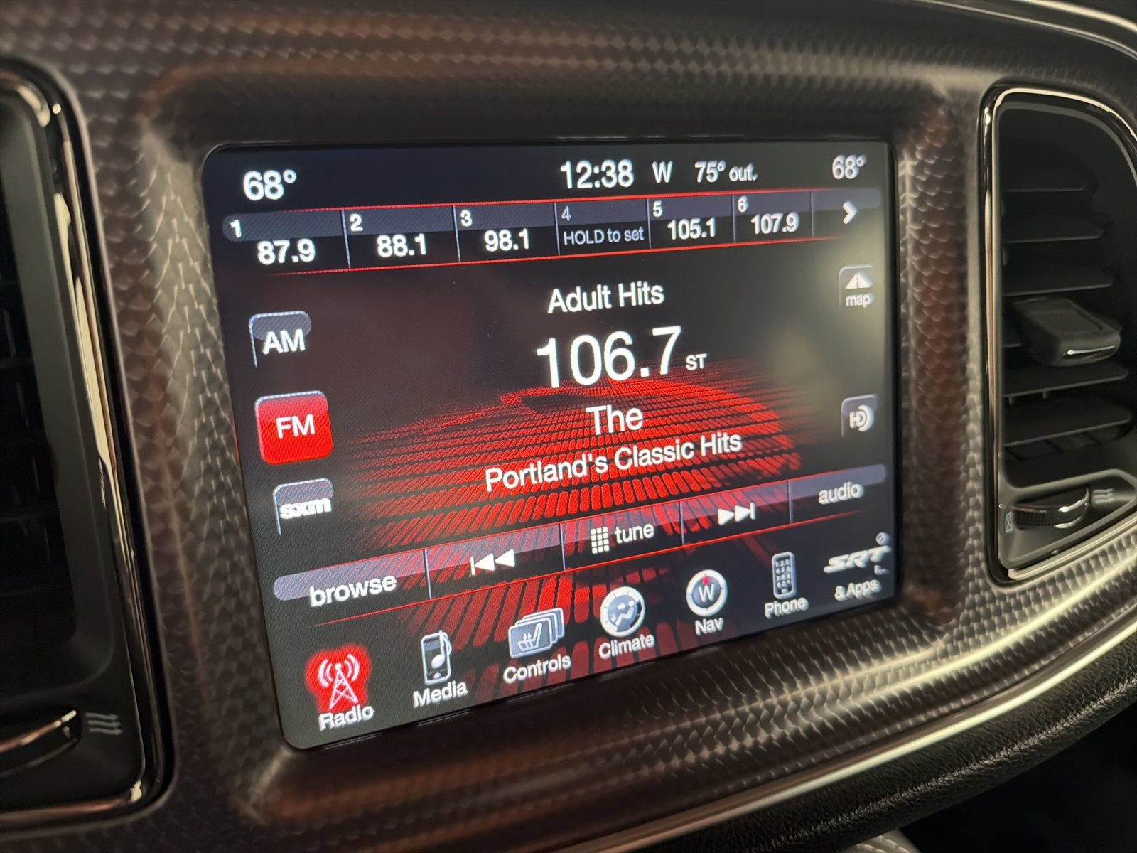 Used 2015 Dodge Challenger SRT Hellcat RWD image 20