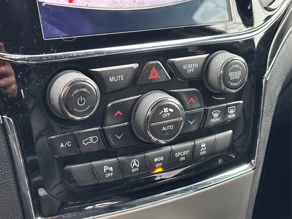 Used 2019 Jeep Grand Cherokee Limited image 25