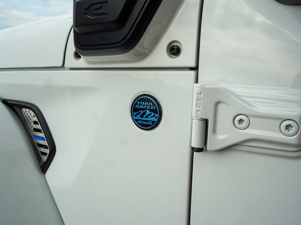 Used 2021 Jeep Wrangler Unlimited Sahara image 3