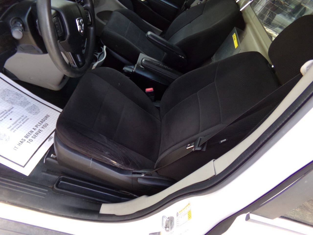 Used 2013 RAM C/V Tradesman FWD image 12