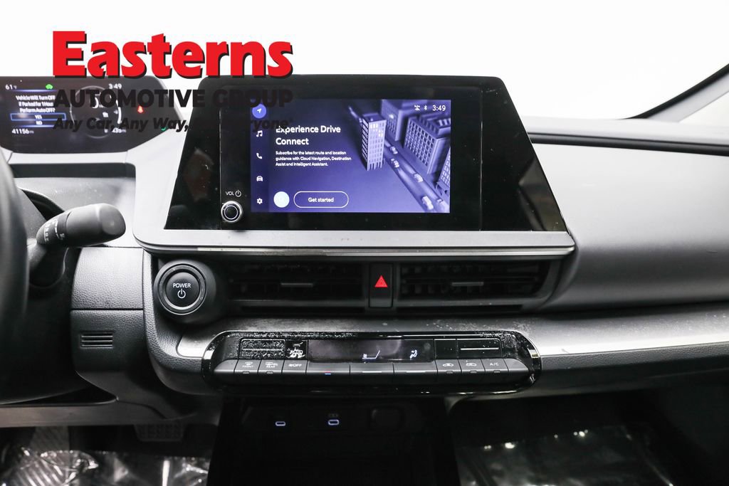 Used 2024 Toyota Prius LE image 12