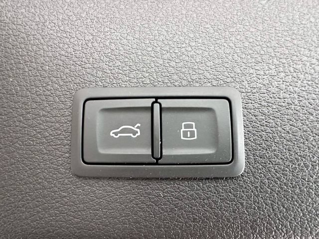 Certified 2022 Audi e-tron S Prestige w/ Prestige Package AWD/4WD image 11