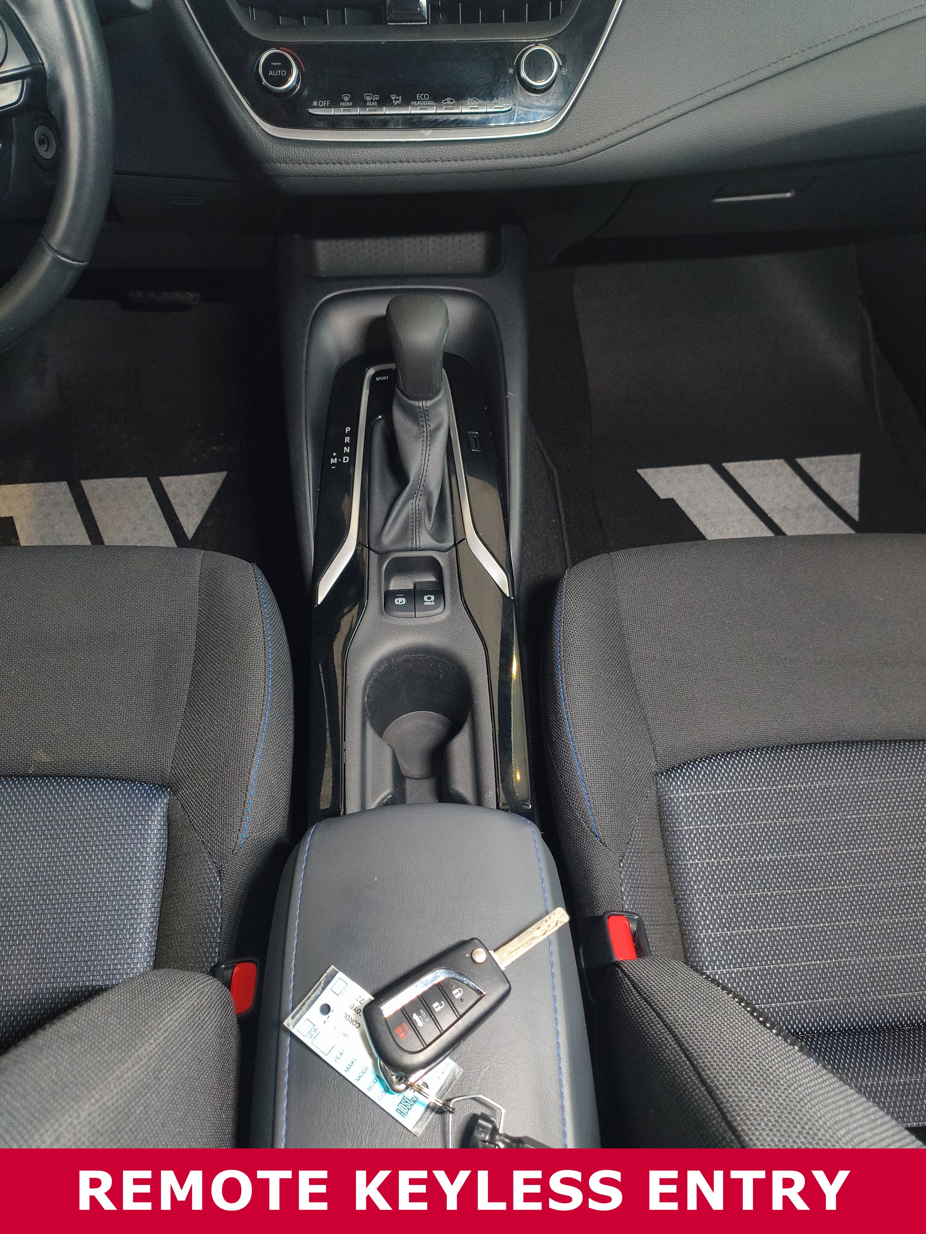 Used 2022 Toyota Corolla SE image 16