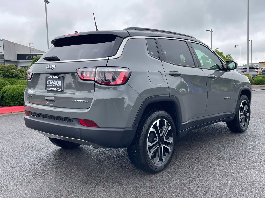 Used 2024 Jeep Compass Limited AWD/4WD image 8