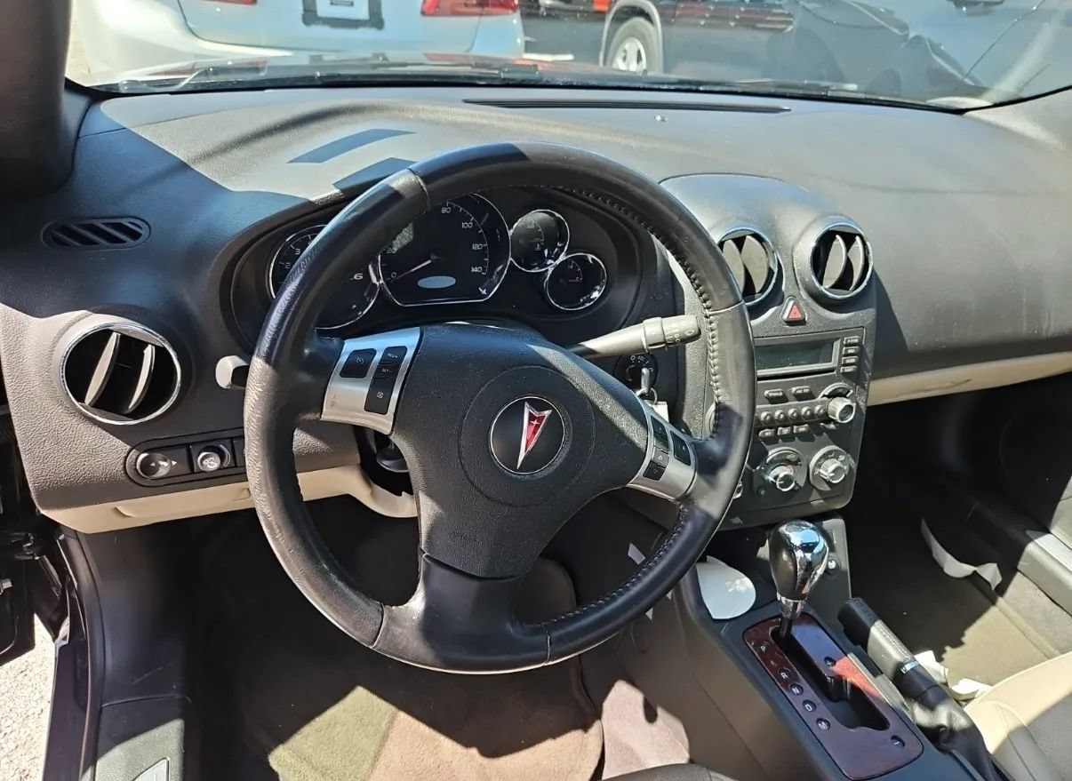 Used 2006 Pontiac G6 GT w/ Premium Value Package FWD image 8