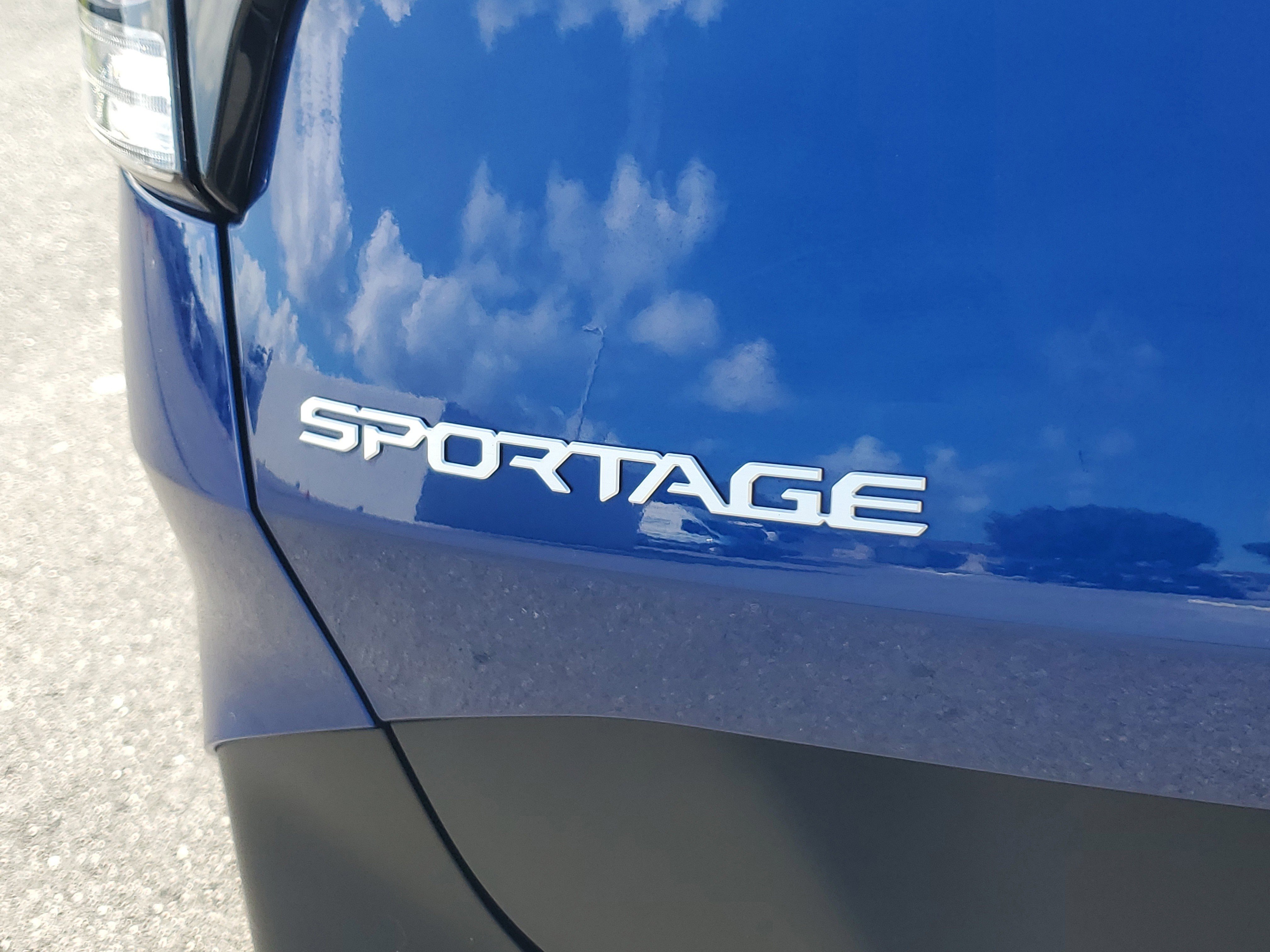 Used 2023 Kia Sportage EX image 31