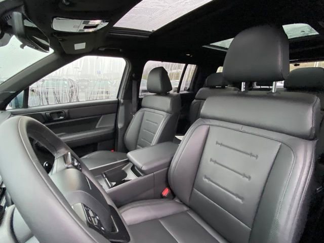 Used 2025 Hyundai Santa Fe Calligraphy image 13