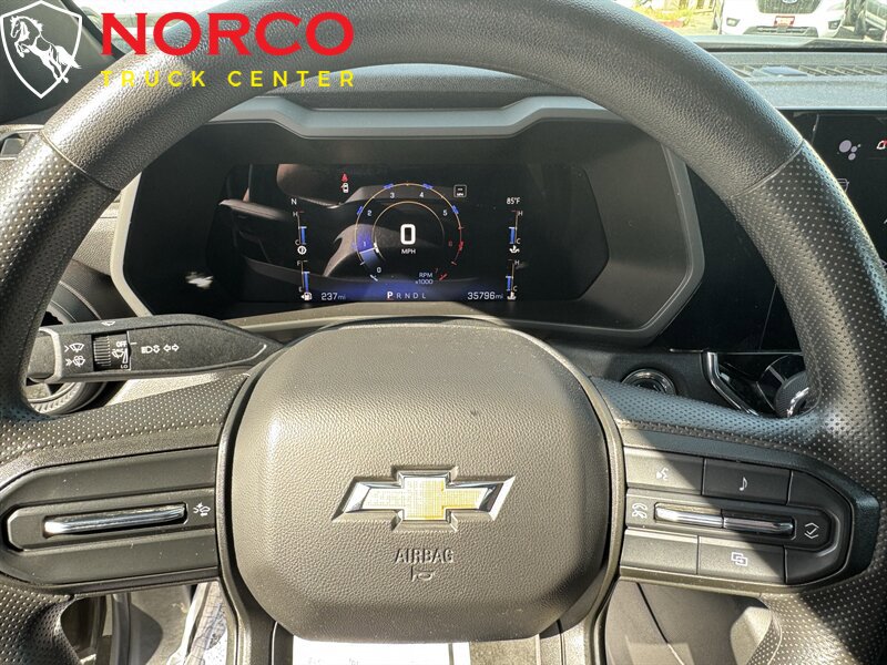 Used 2023 Chevrolet Colorado W/T RWD image 18