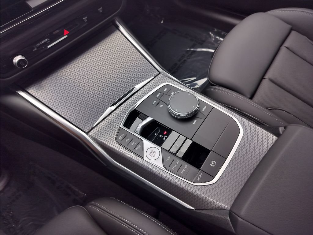 New 2026 BMW 330i Sedan w/ M Sport Package RWD image 19