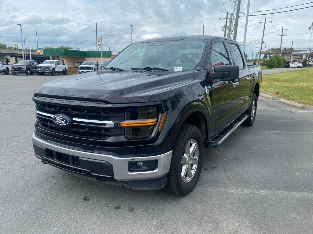 Used 2024 Ford F150 XLT image 3