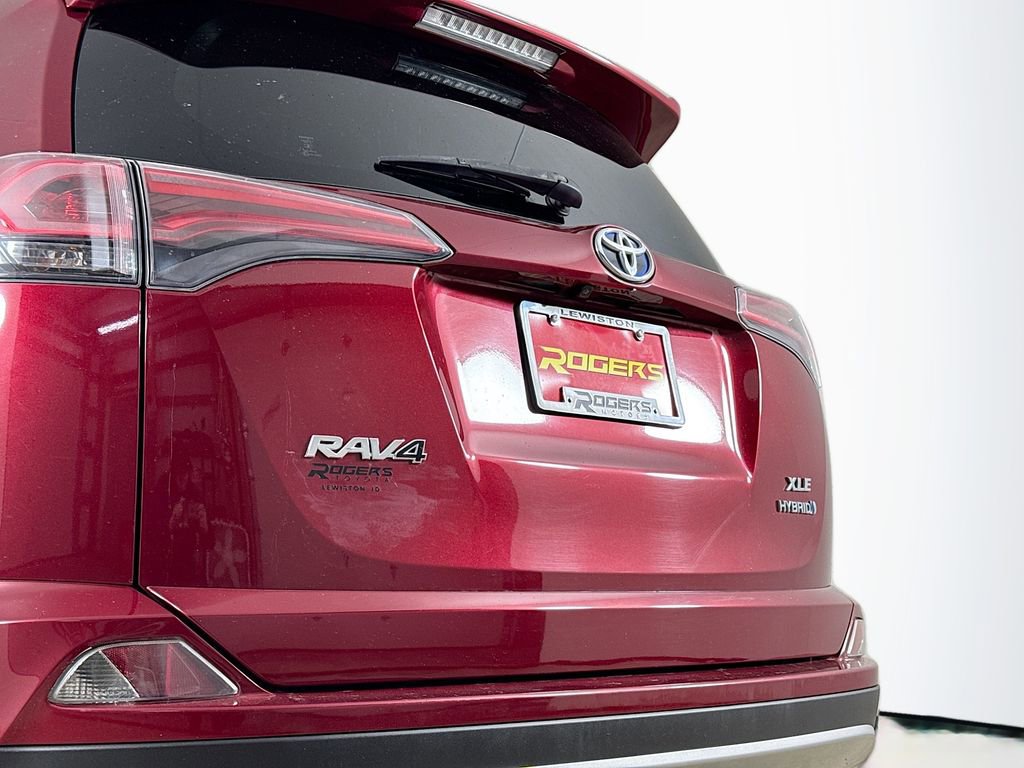 Certified 2018 Toyota RAV4 XLE image 23