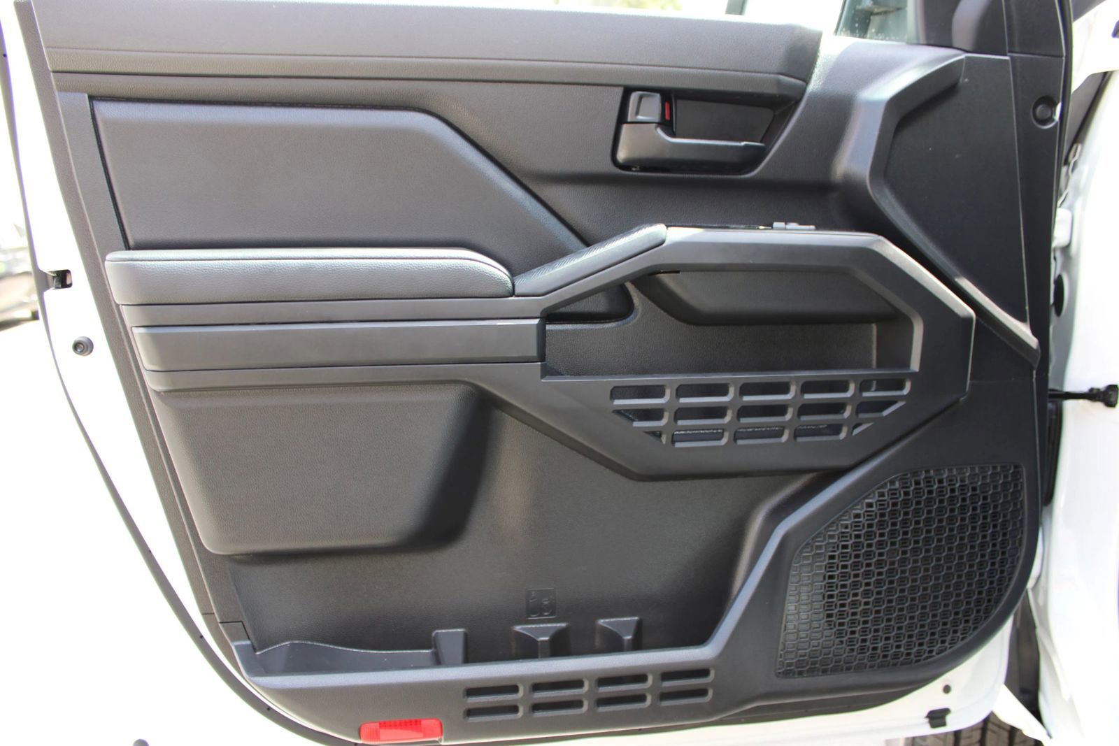 Used 2025 Toyota Tacoma SR RWD image 11