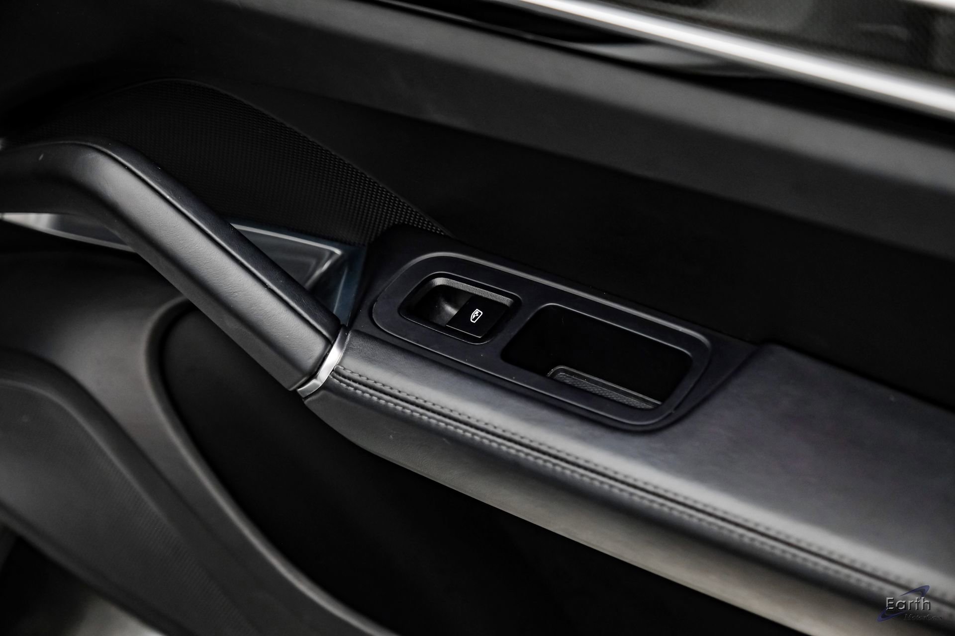 Used 2022 Porsche Cayenne Turbo image 94