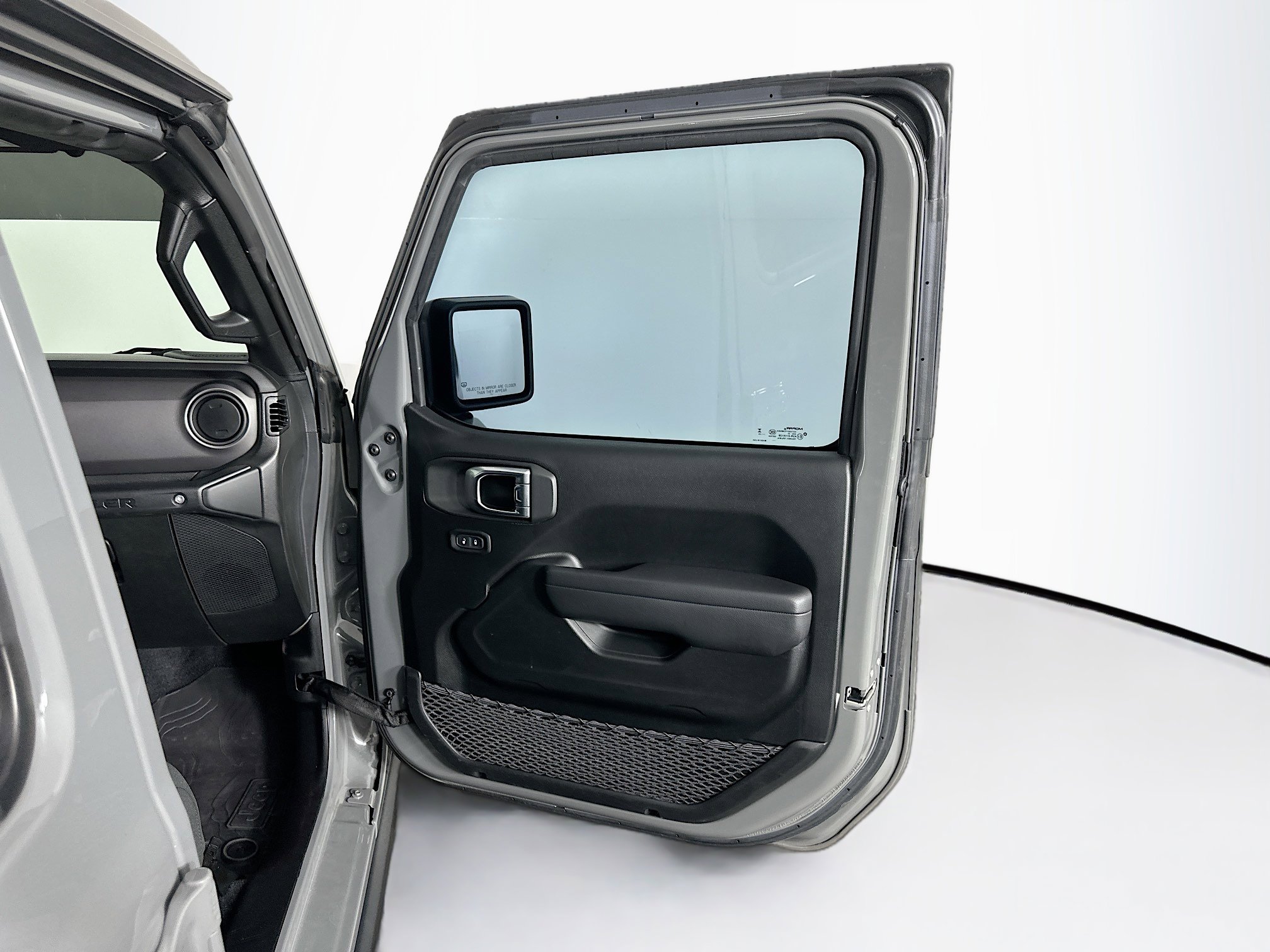 Used 2023 Jeep Wrangler Unlimited w/ 8.4" Radio Group image 31