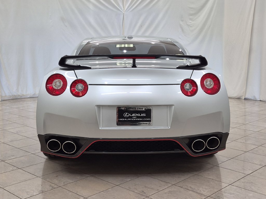 Used 2009 Nissan GT-R Premium AWD/4WD image 8