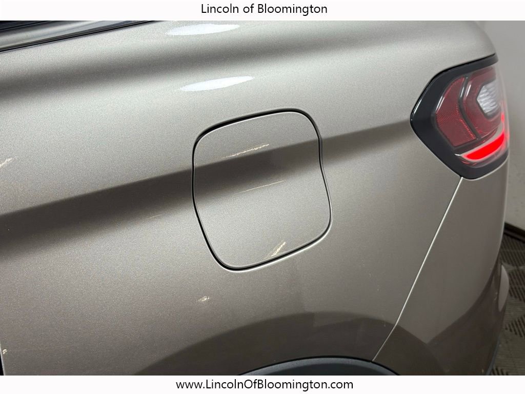 Used 2020 Lincoln Nautilus Reserve w/ Equipment Group 201A image 16