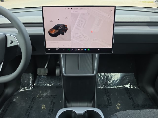Used 2026 Tesla Model Y 2WD image 10