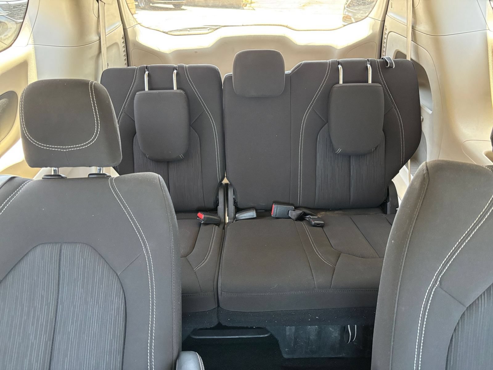 Used 2024 Chrysler Voyager LX FWD image 30
