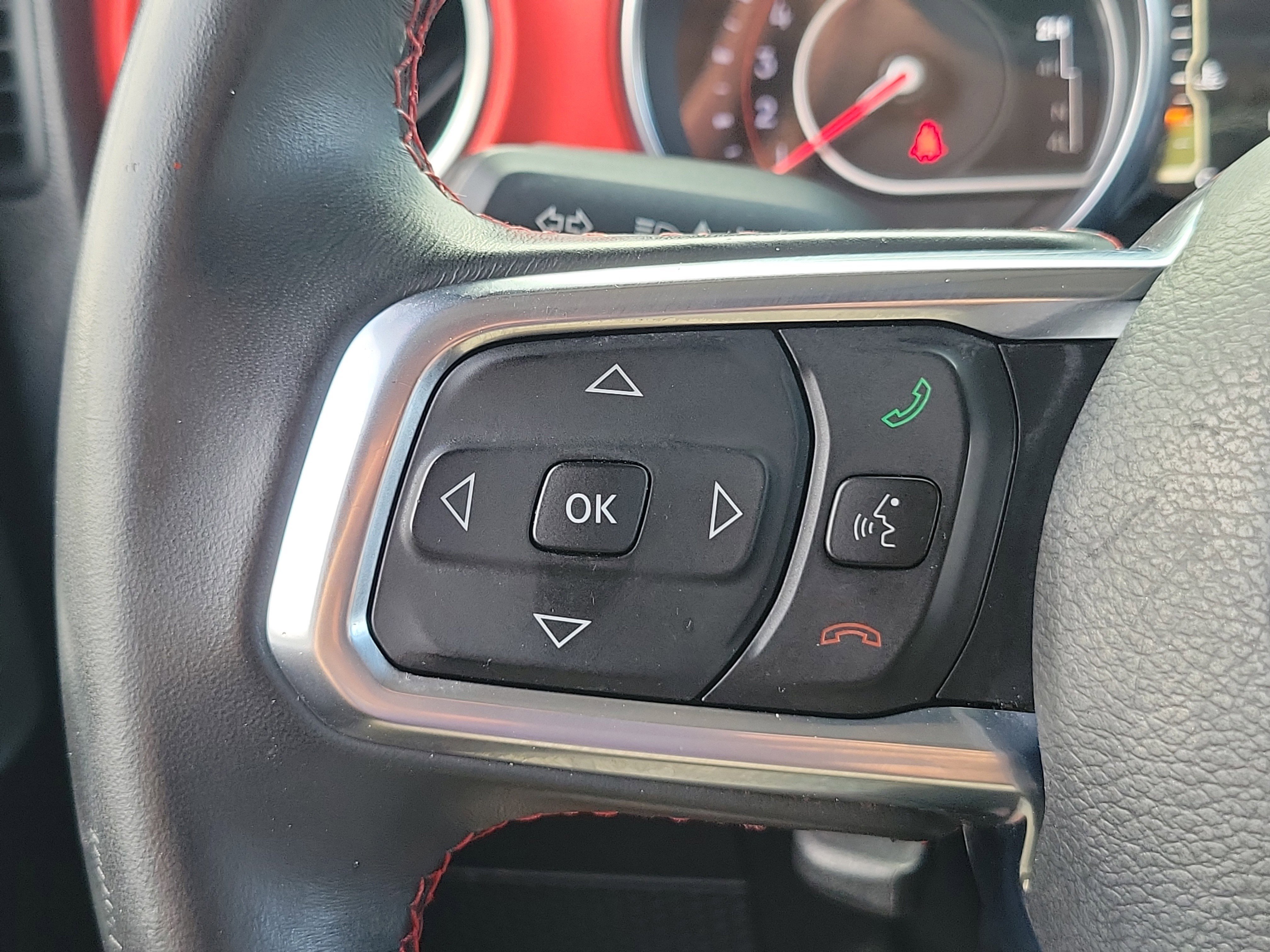 Used 2018 Jeep Wrangler Unlimited Rubicon w/ Dual Top Group image 27