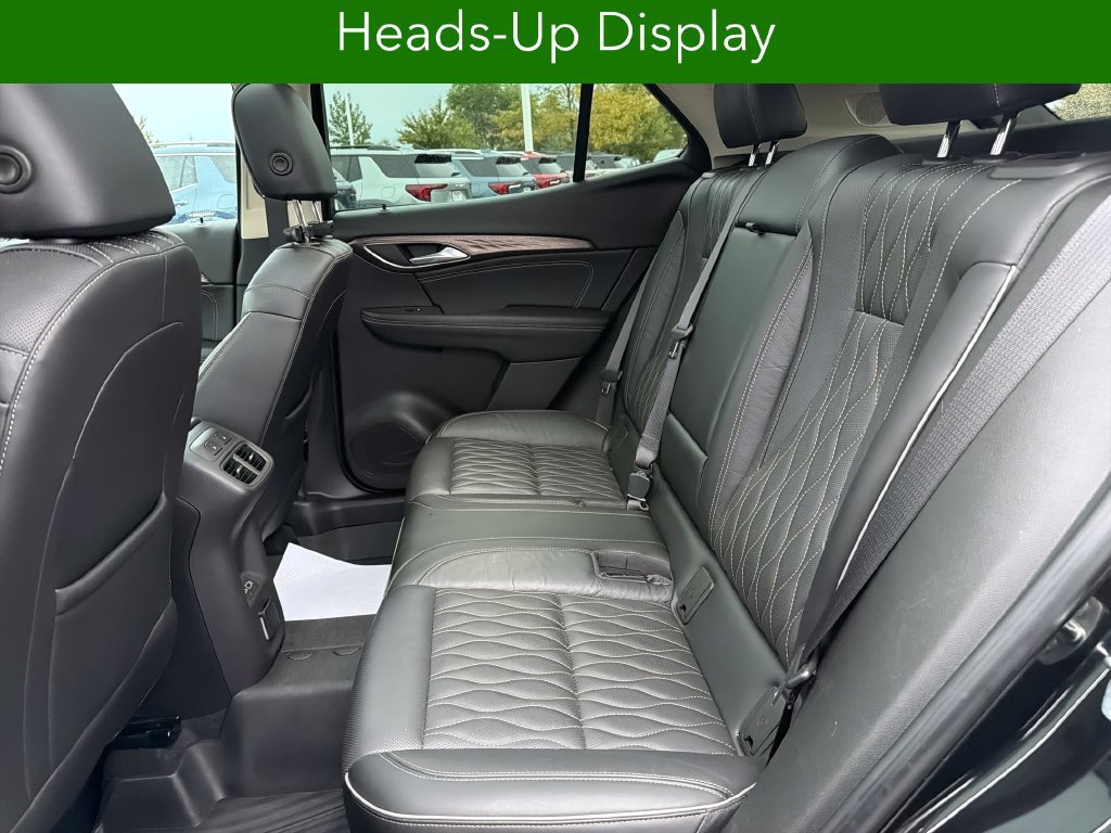 Certified 2021 Buick Envision Avenir w/ Technology Package II AWD/4WD image 30