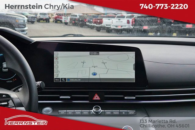 Used 2024 Hyundai Elantra SEL image 10