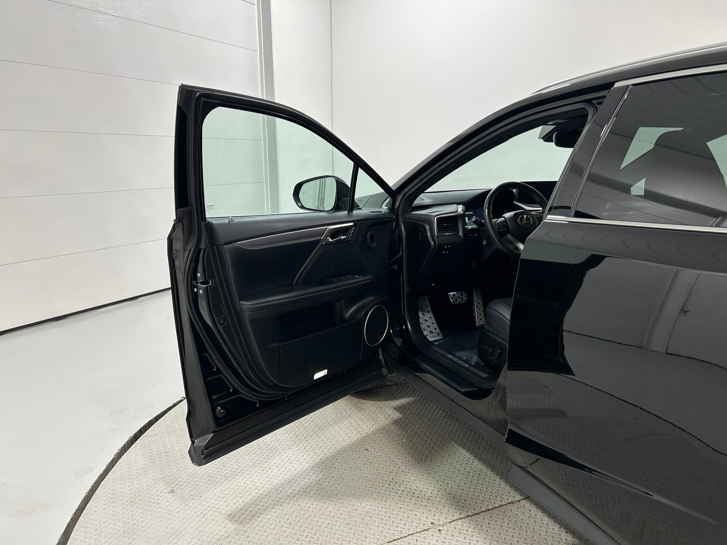 Used 2021 Lexus RX 350 F Sport w/ Cold Area Package (CT) AWD/4WD image 23