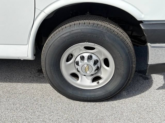 New 2026 Chevrolet Express 3500 w/ Power Convenience Package RWD image 10