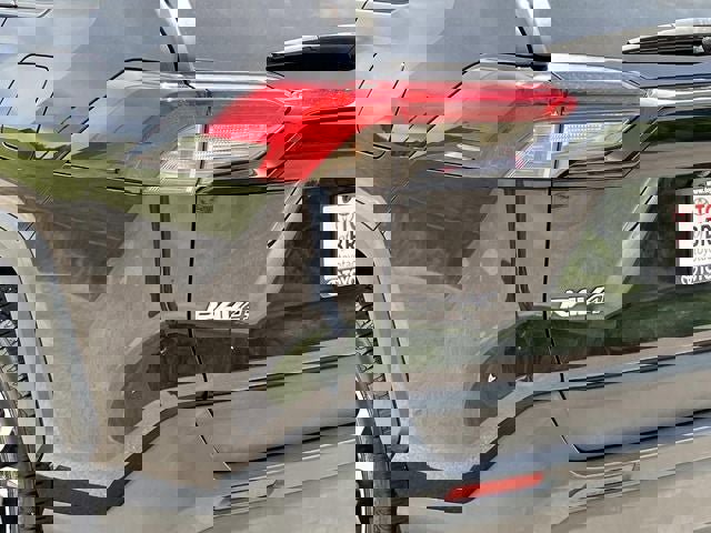 Used 2019 Toyota RAV4 LE AWD/4WD image 5