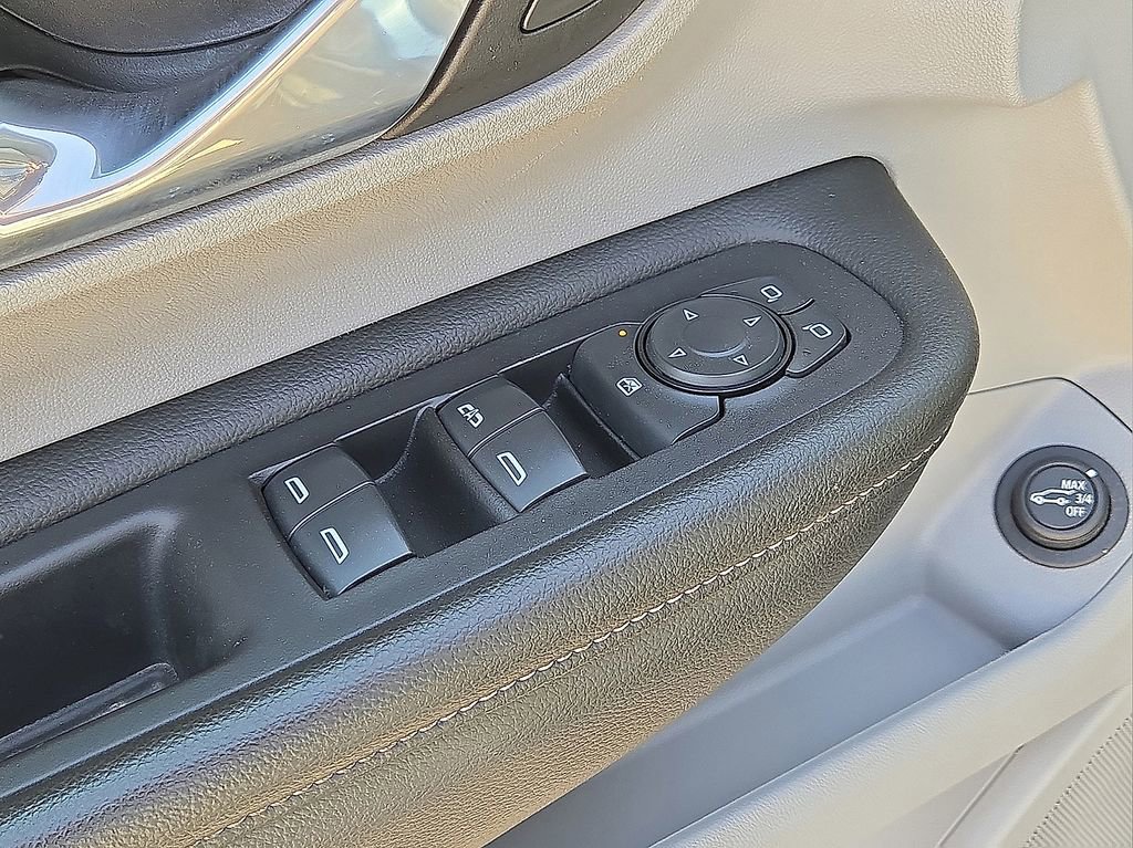 Used 2024 GMC Terrain SLE w/ Driver Convenience Package image 22