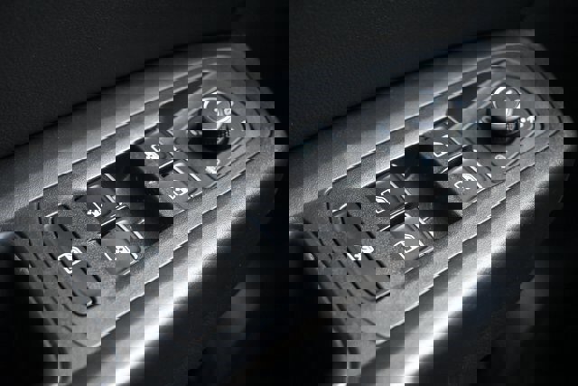 Used 2019 Volkswagen Atlas SEL Premium image 43