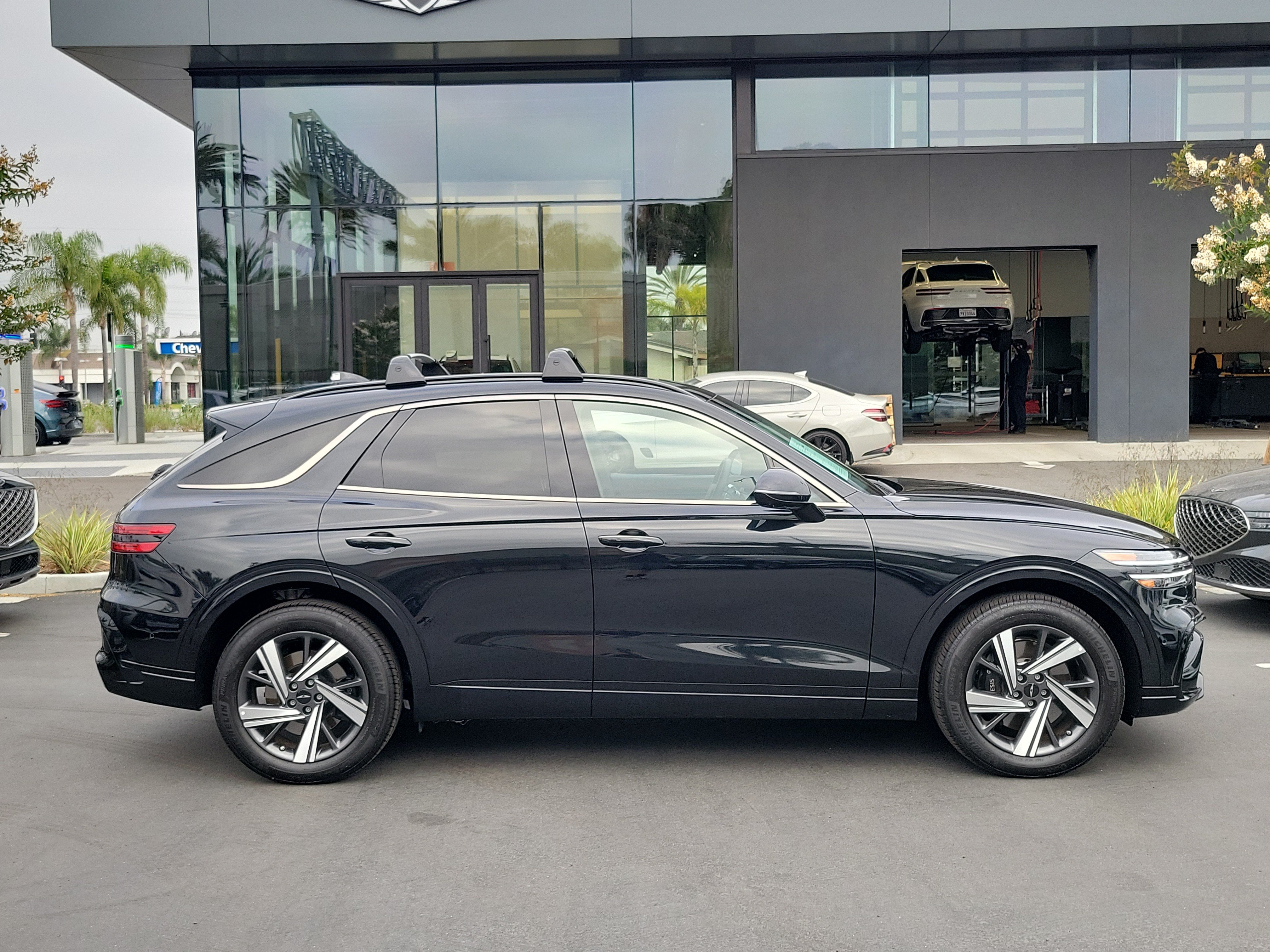 Certified 2026 Genesis GV70 3.5T Sport Advanced AWD/4WD image 5