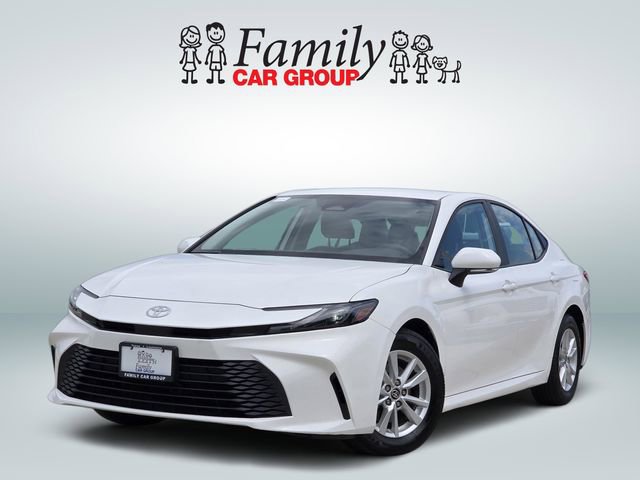 Used 2025 Toyota Camry LE FWD image 1
