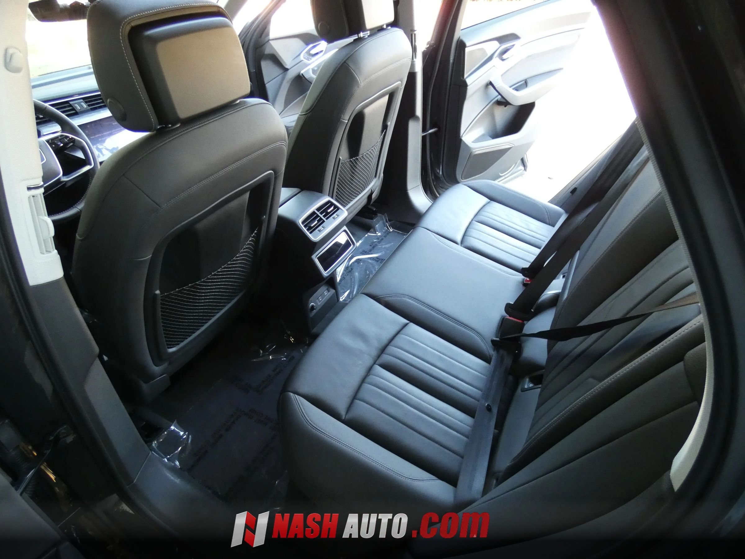 Used 2021 Audi e-tron Premium w/ Convenience Plus Package AWD/4WD image 42