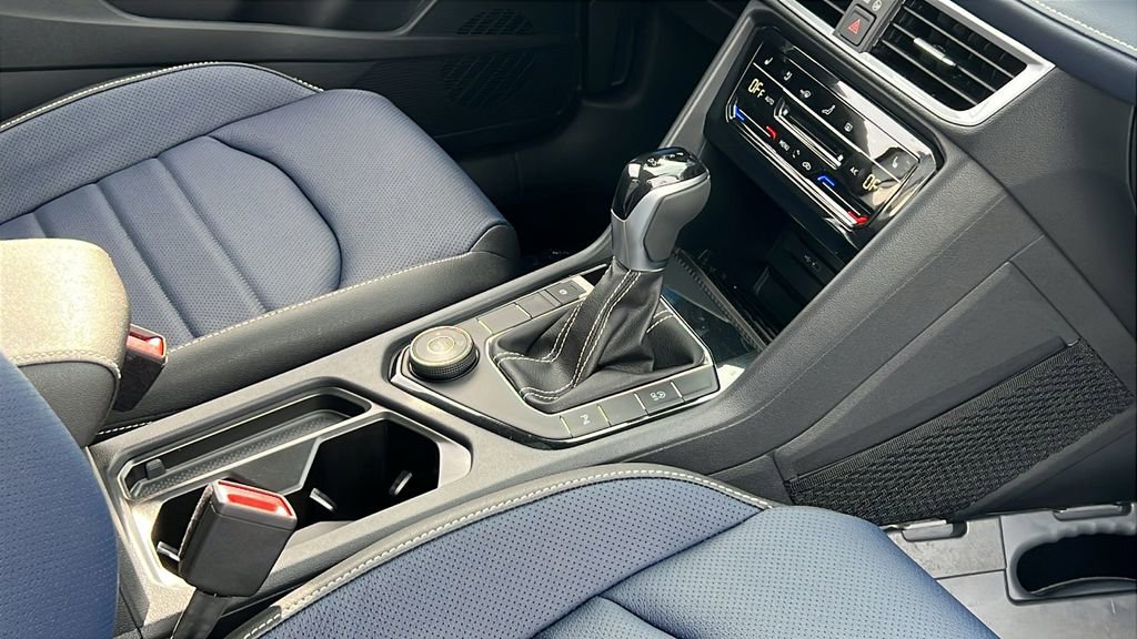 New 2026 Volkswagen Taos SEL image 11