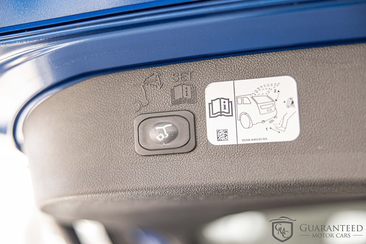 Used 2019 Ford Escape Titanium w/ U9j03 - Titanium Tow Package AWD/4WD image 18