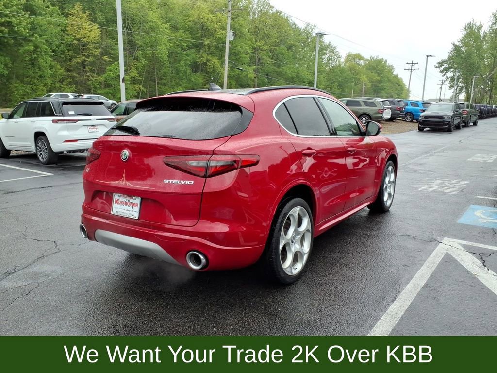 Used 2023 Alfa Romeo Stelvio Ti Lusso w/ Quick Order Package 22X Lusso AWD/4WD image 6