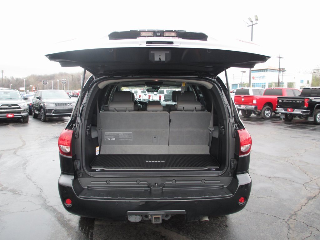 Used 2022 Toyota Sequoia SR5 w/ Premium Package image 7