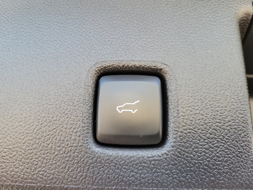 Used 2024 Ford Escape ST-Line Elite w/ Premium Technology Package AWD/4WD image 10