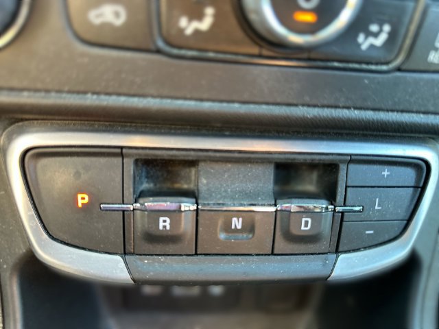 Used 2024 GMC Terrain SLE w/ Driver Convenience Package AWD/4WD image 28