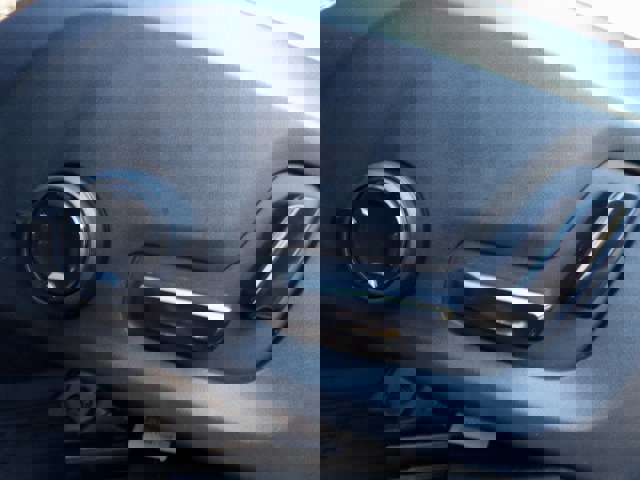 Certified 2023 Volvo XC60 B5 Ultimate w/ Climate Package image 13