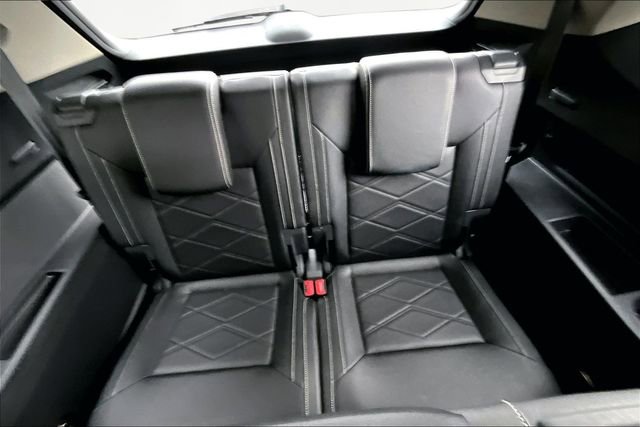 Used 2024 Volkswagen Atlas SE image 18