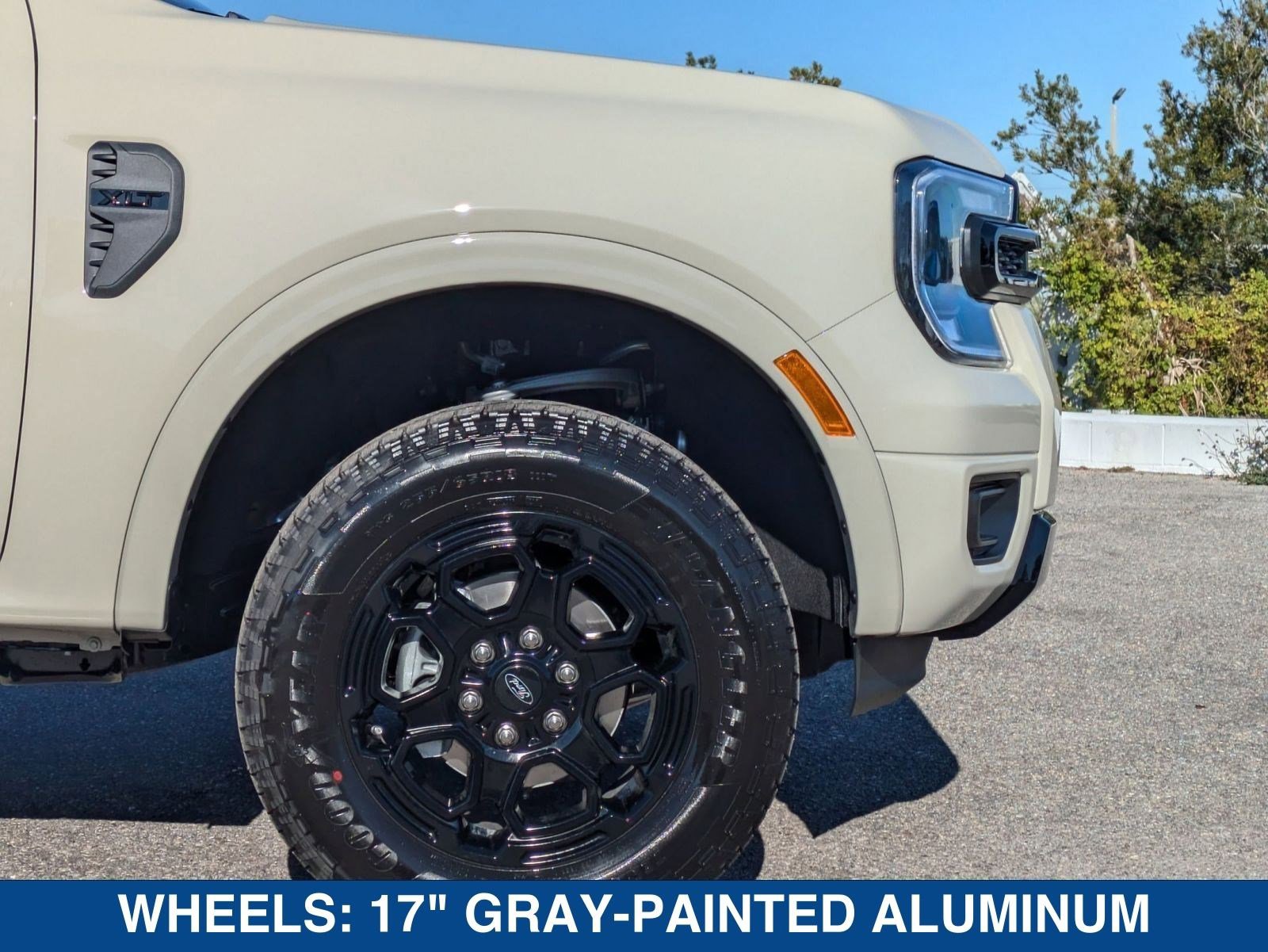 New 2025 Ford Ranger XLT w/ Black Appearance Package image 12