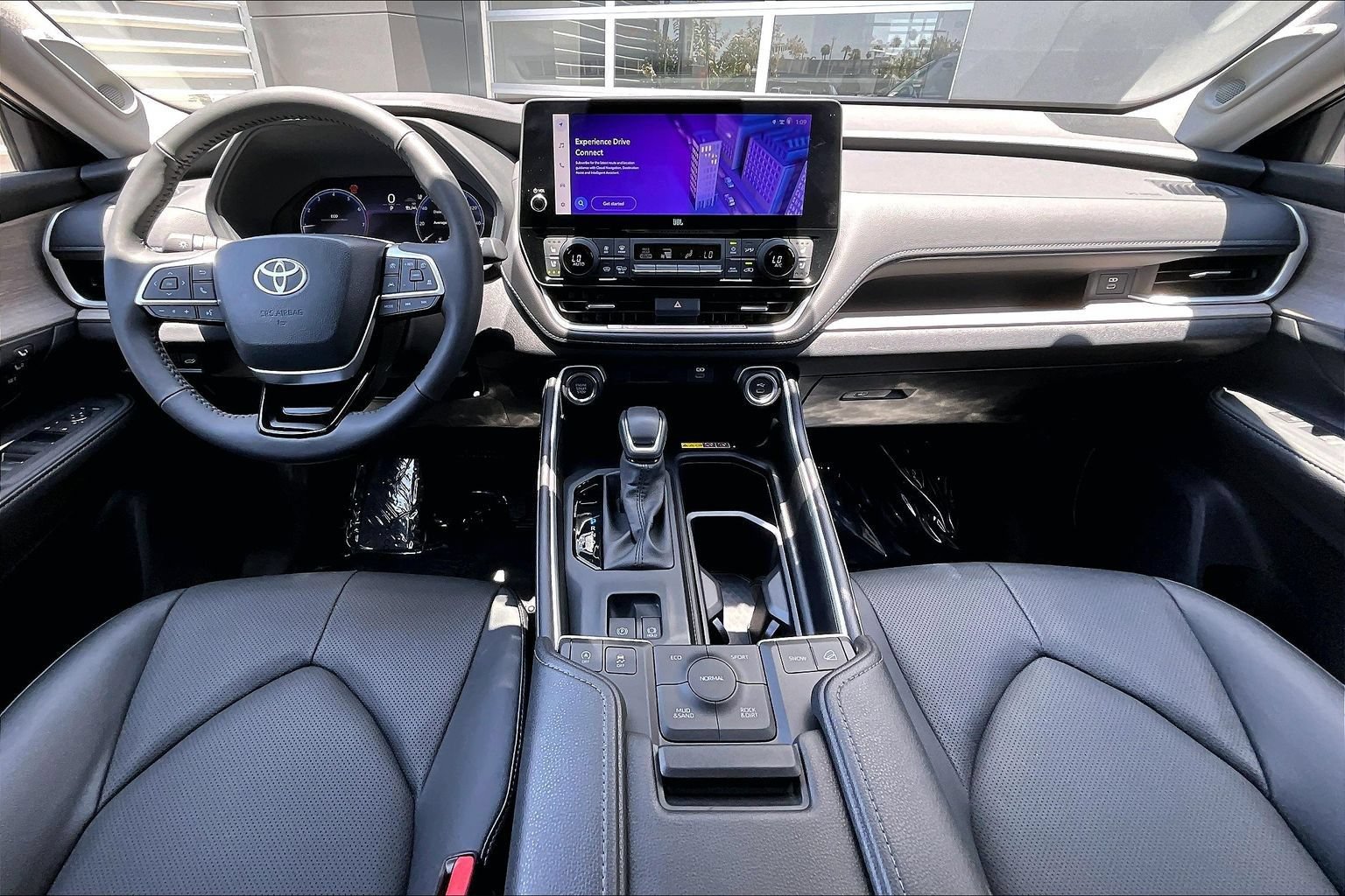 Used 2026 Toyota Grand Highlander AWD image 15