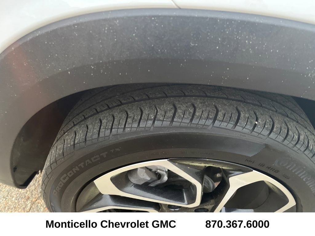 Used 2024 Chevrolet Trax RS w/ Driver Confidence Package image 26