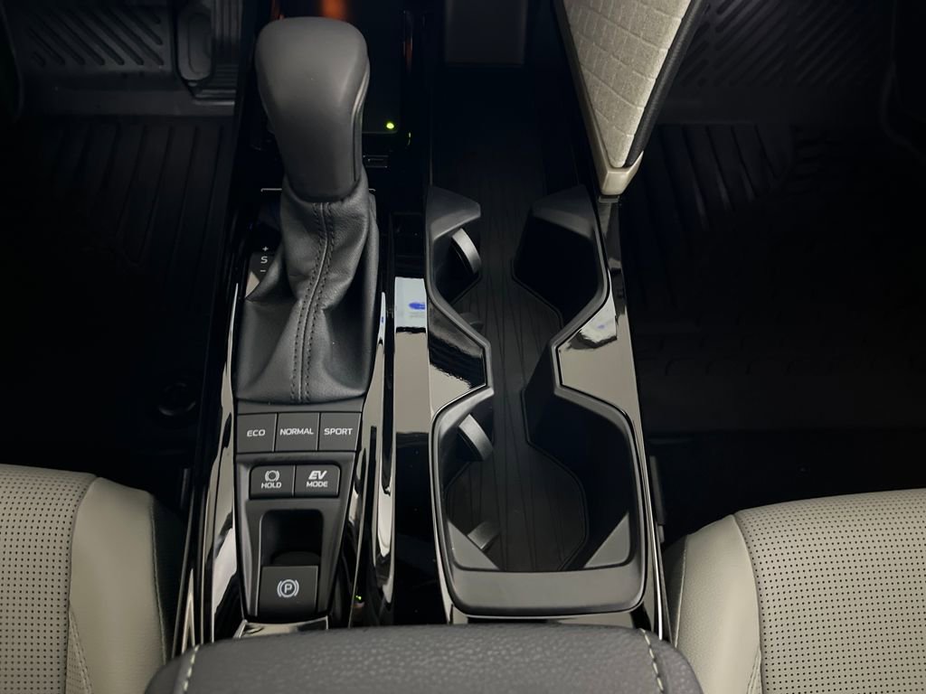 Used 2026 Toyota Camry XLE w/ Premium Plus Package image 72