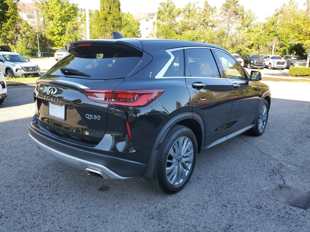Used 2025 INFINITI QX50 Pure AWD/4WD image 4