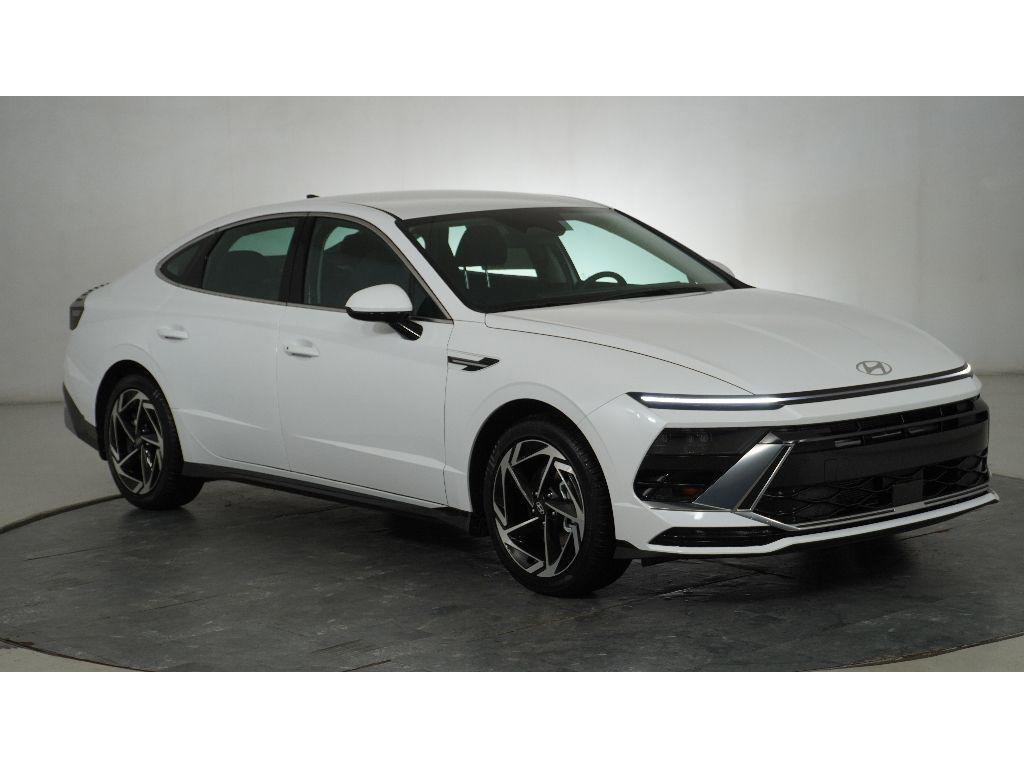 New 2026 Hyundai Sonata SEL image 1